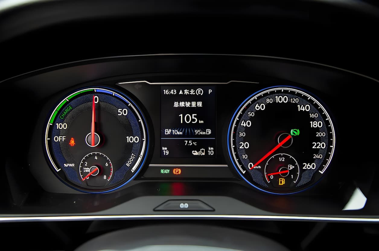 IoT board with indicators